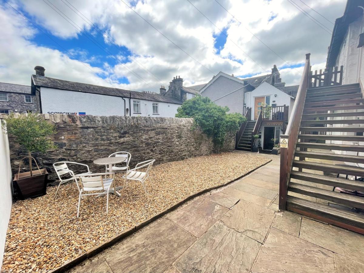 Arthurs Cottage -Charming Courtyard Cottage In The Heart Of Kendal, The Lake District 외부 사진